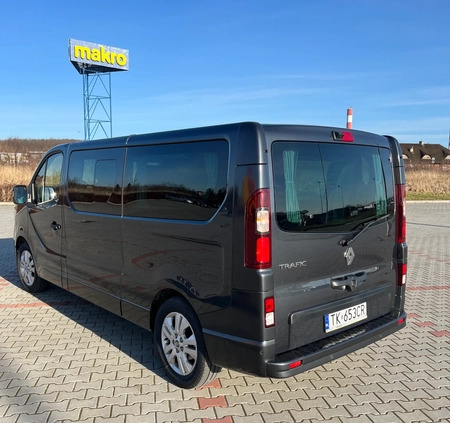 Renault Trafic cena 300120 przebieg: 70, rok produkcji 2023 z Reda małe 137